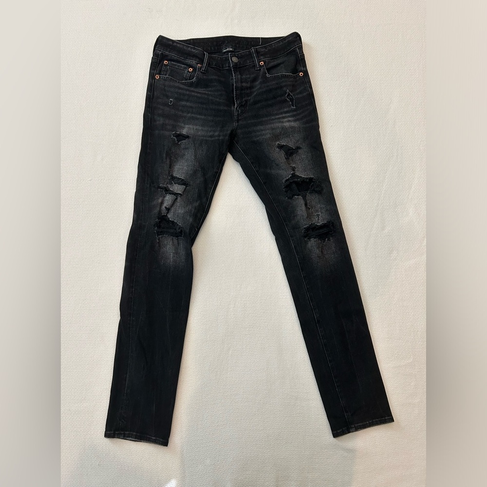 AE Men’s Airflex 360 Distressed Black Jeans Size 33x34
